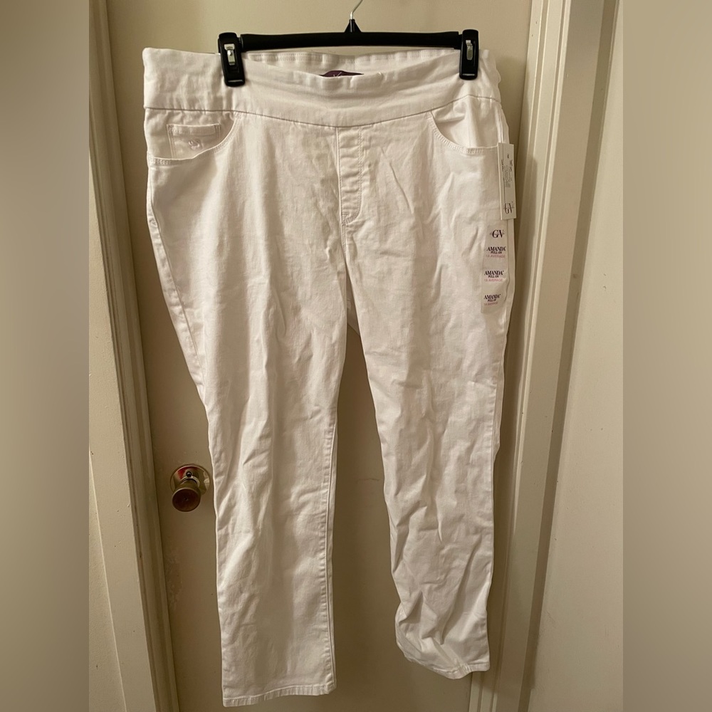 Gloria Vanderbilt pull up pants